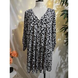 Torrid Leopard Animal Print Roll Tab Sleeve V-Neck Liquid Knit Top Plus Size 6X